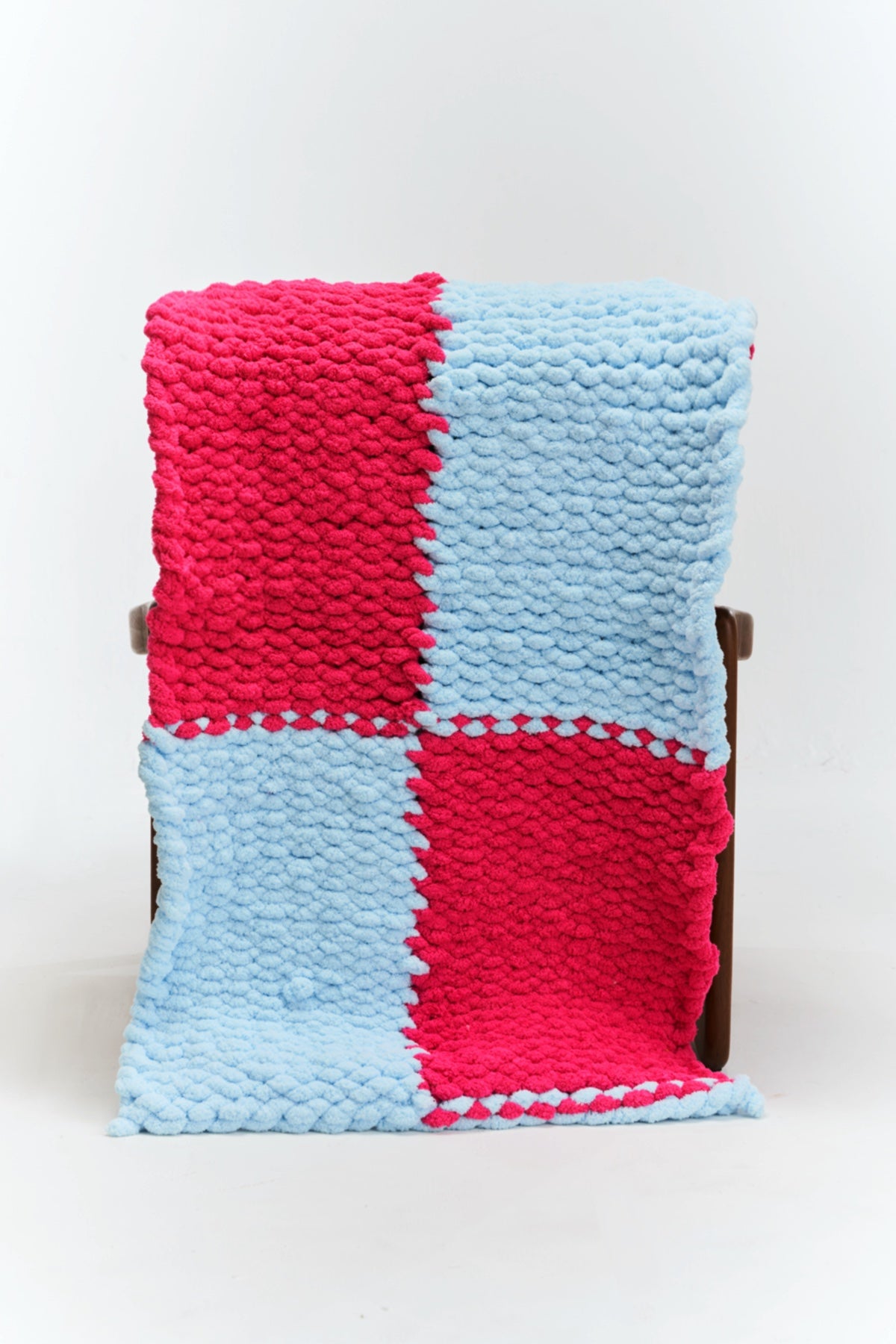 CHUNKY YARN BLANKET(ICE SPICE)